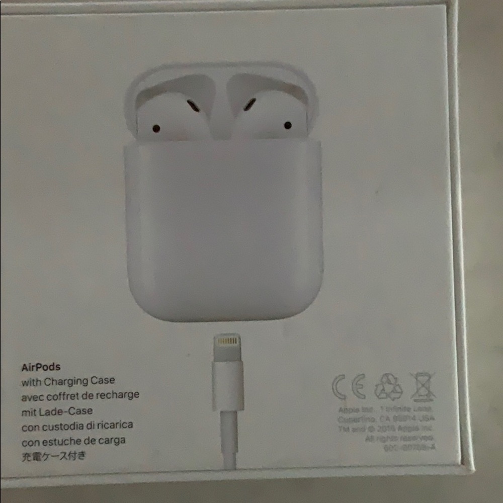 Apple AirPods - Picture 5 of 5